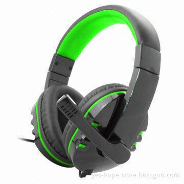Gaming Headset with Microphone and Volume Control